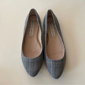 Kelly & Katie Ballet Flats plaid black white size 6.5